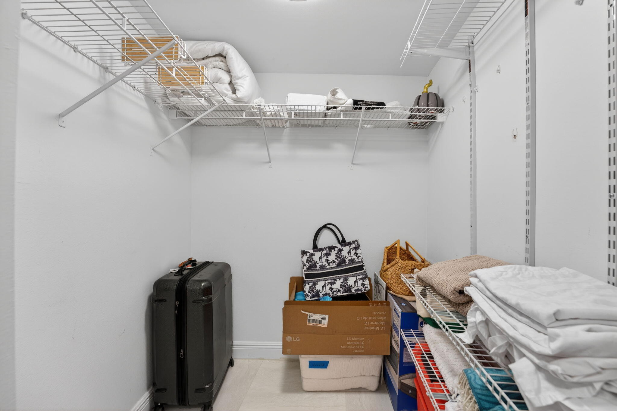 HILLSBORO COVE CONDO - Residential