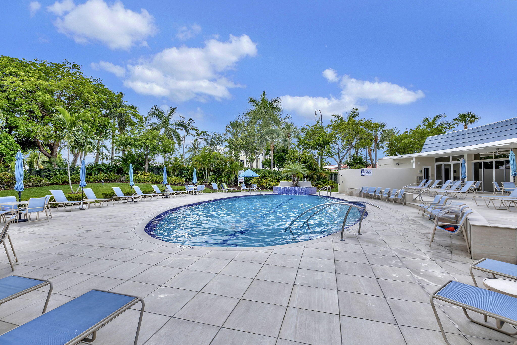 HILLSBORO COVE CONDO - Residential