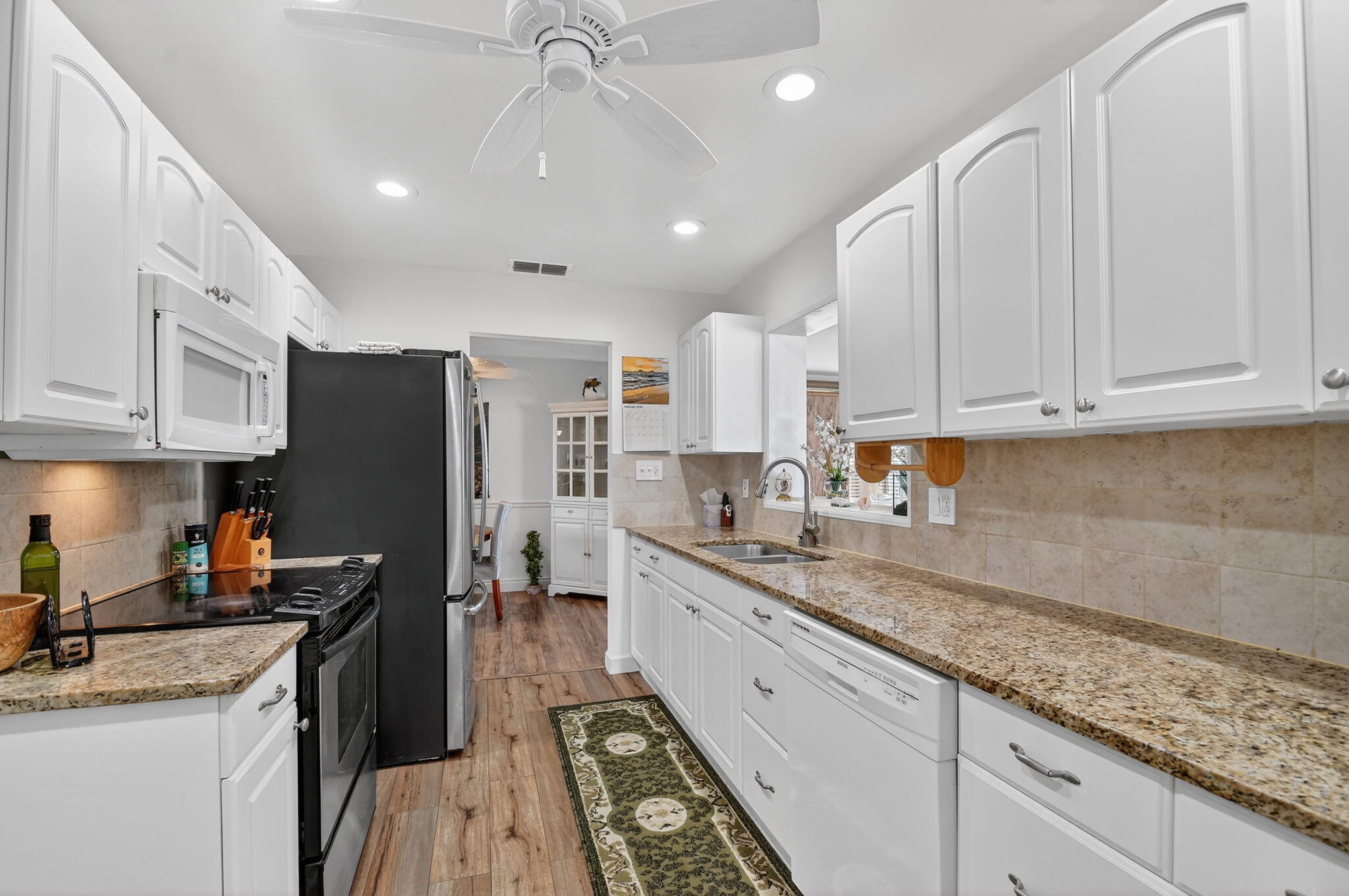 PALM BEACH LEISUREVILLE SEC 2 - Residential