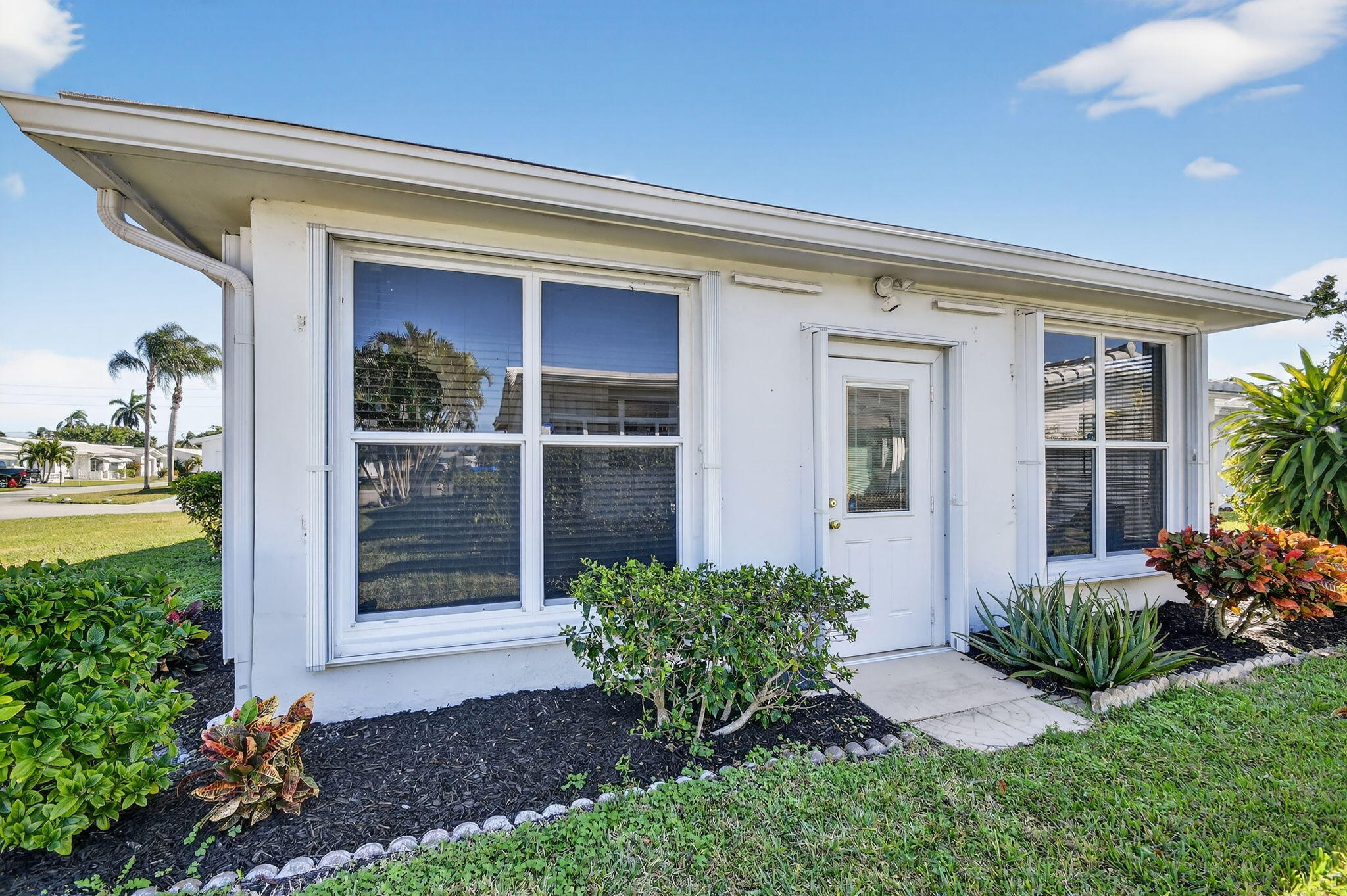 PALM BEACH LEISUREVILLE SEC 2 - Residential