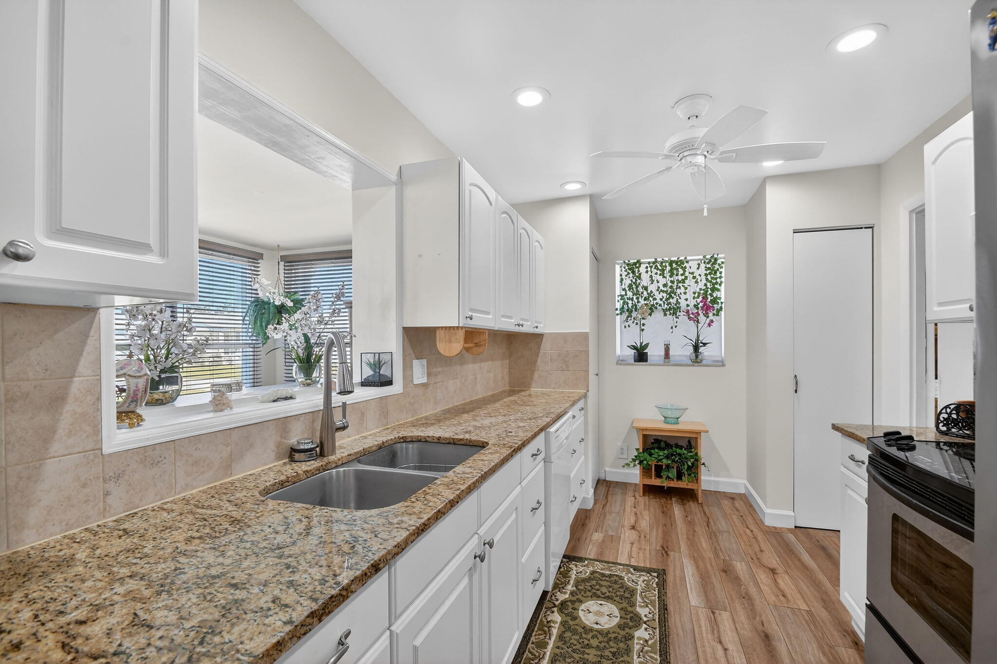 PALM BEACH LEISUREVILLE SEC 2 - Residential