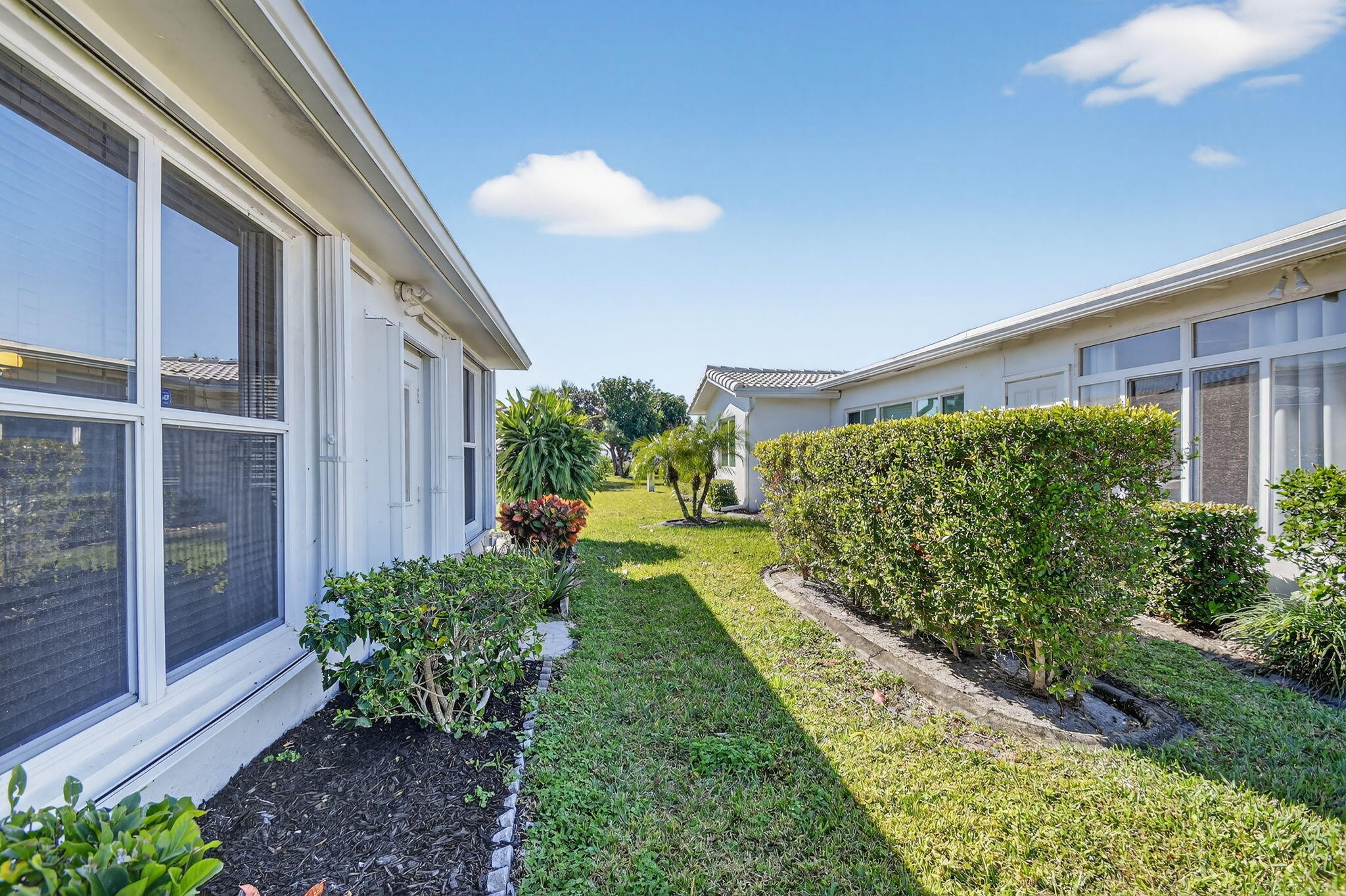 PALM BEACH LEISUREVILLE SEC 2 - Residential