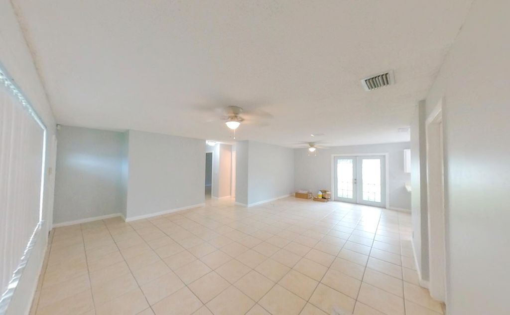 Photo of 141 NE 17th Court, Boynton Beach, FL 33435 (MLS # B26002574)
