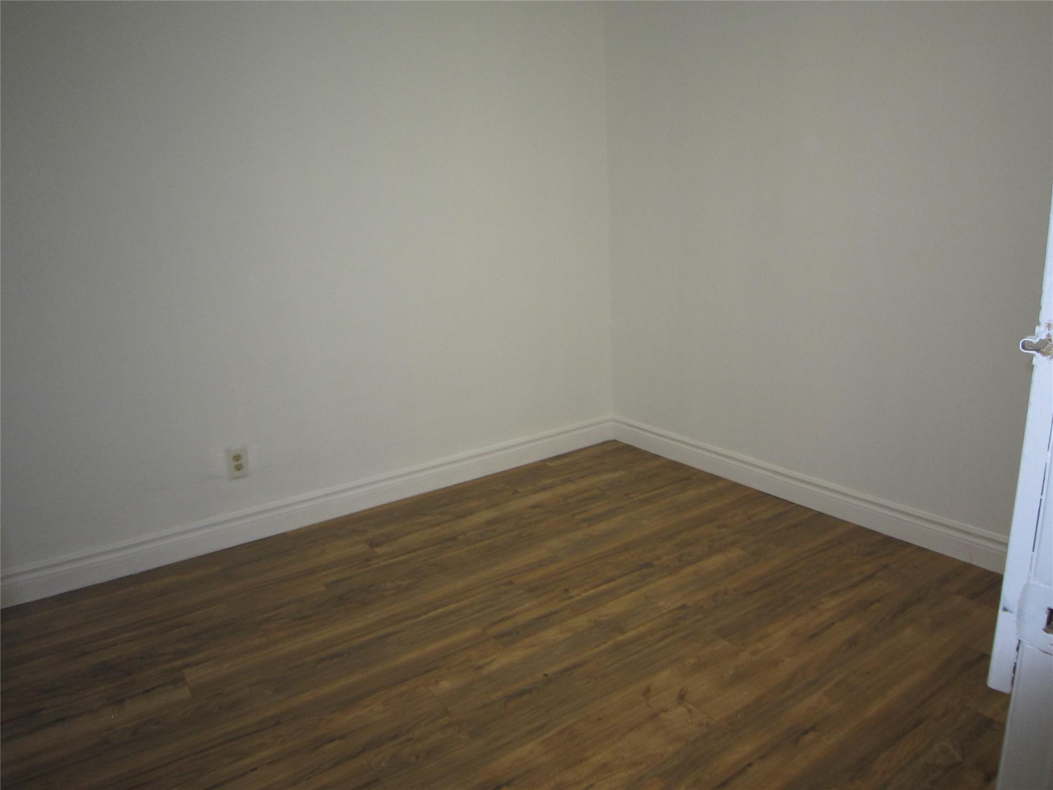 Springbank Park Sec 2 69- - Residential Lease