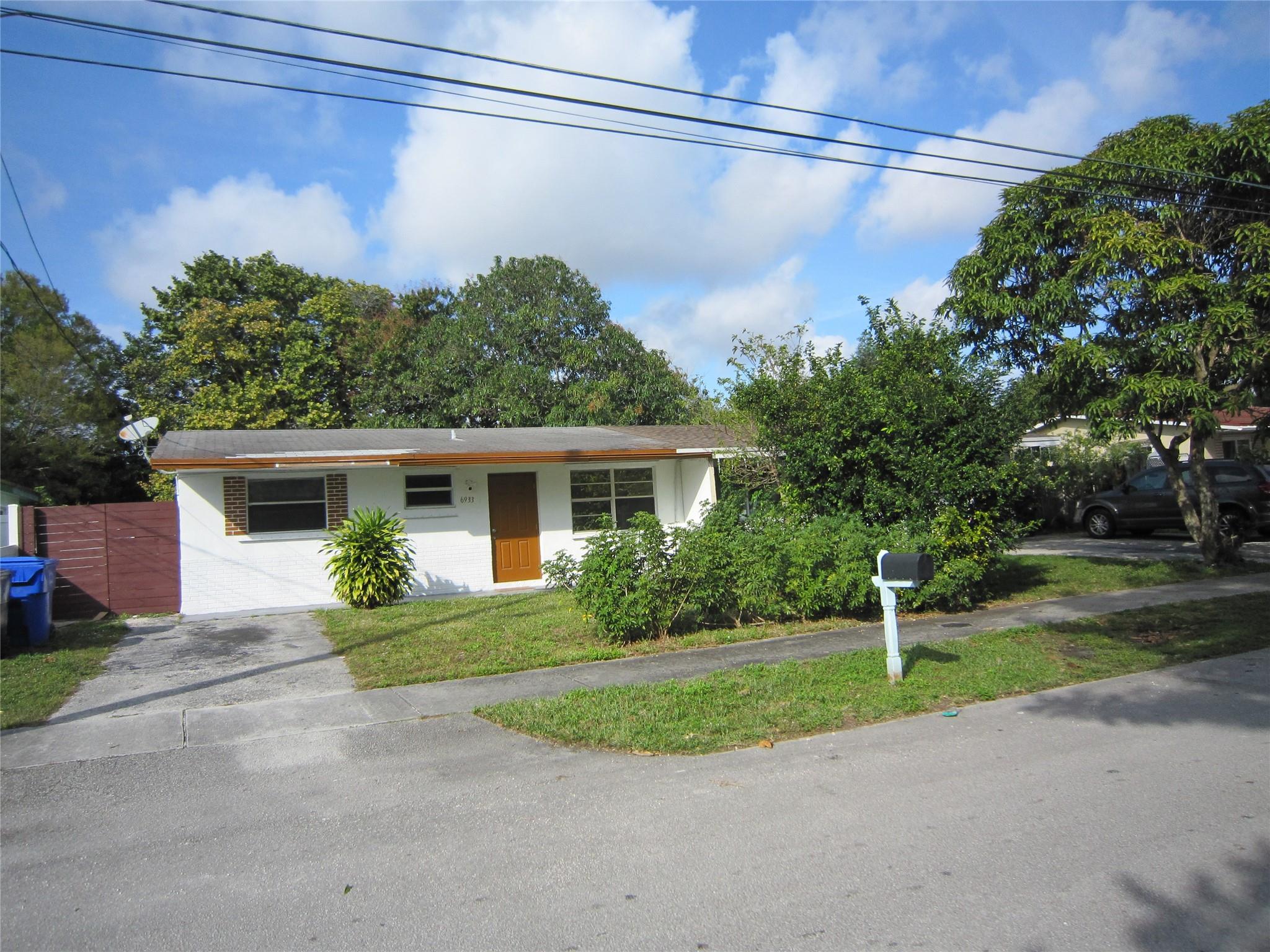 Springbank Park Sec 2 69- - Residential Lease