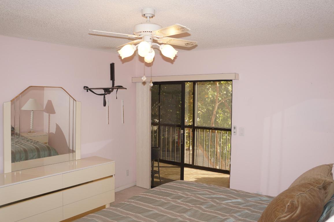 ASHLAND D CONDO - Residential