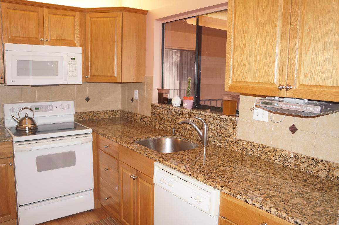 ASHLAND D CONDO - Residential