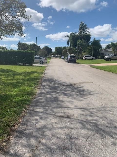 A home in Oakland Park