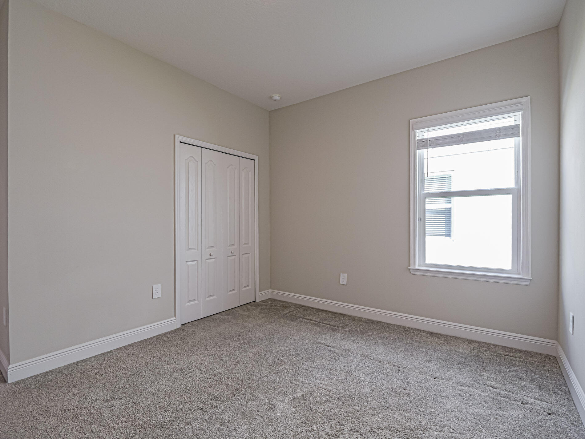 VERANO SOUTH PUD 1 - POD G - PLAT NO. 1 - Residential Lease