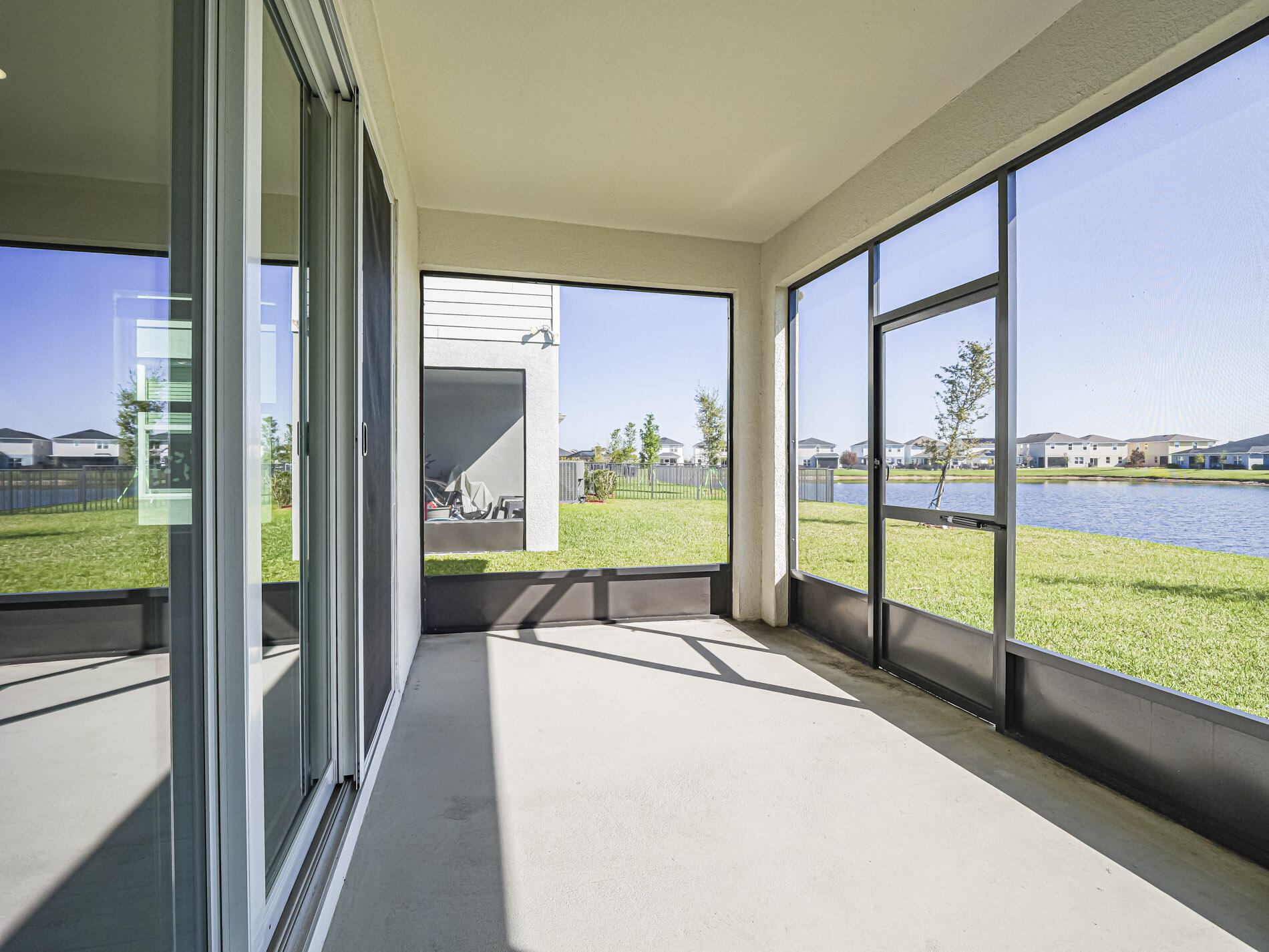 VERANO SOUTH PUD 1 - POD G - PLAT NO. 1 - Residential Lease