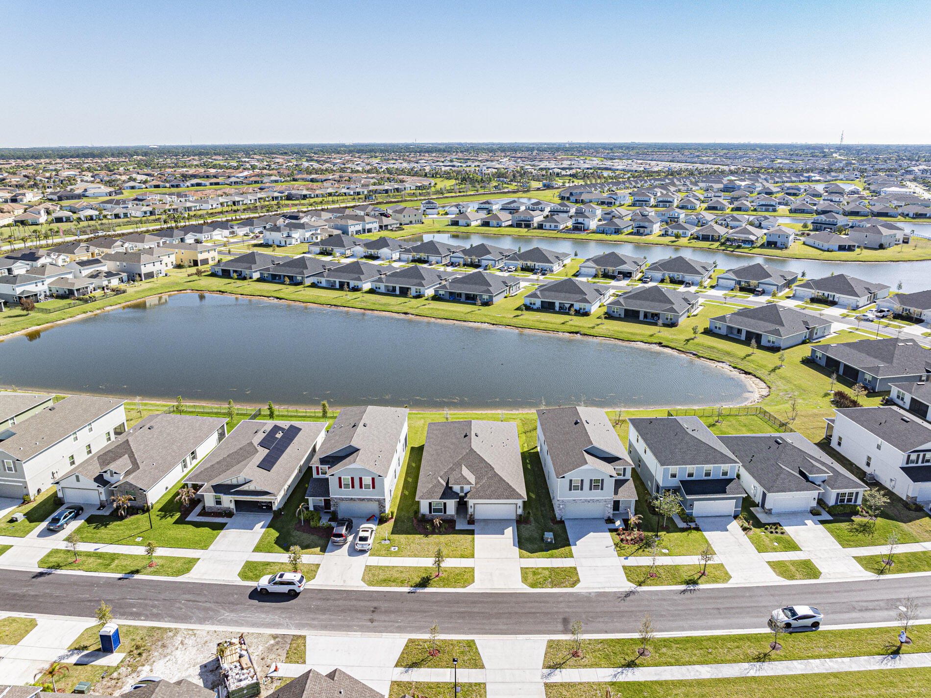 VERANO SOUTH PUD 1 - POD G - PLAT NO. 1 - Residential Lease