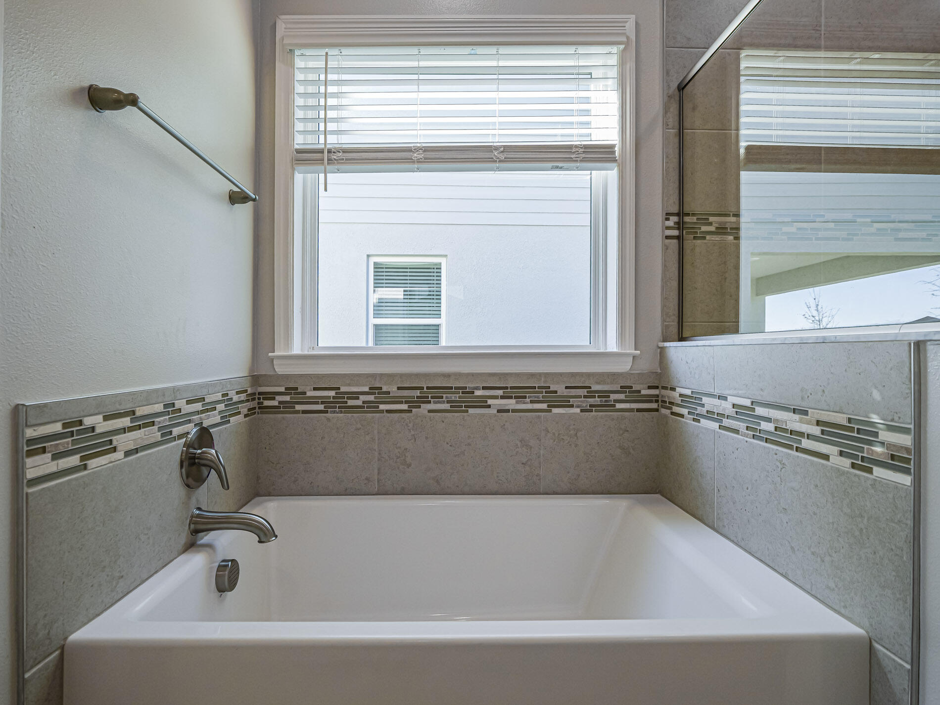 VERANO SOUTH PUD 1 - POD G - PLAT NO. 1 - Residential Lease