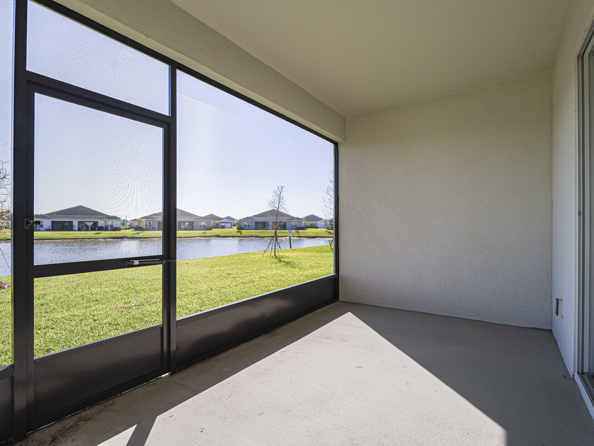 VERANO SOUTH PUD 1 - POD G - PLAT NO. 1 - Residential Lease