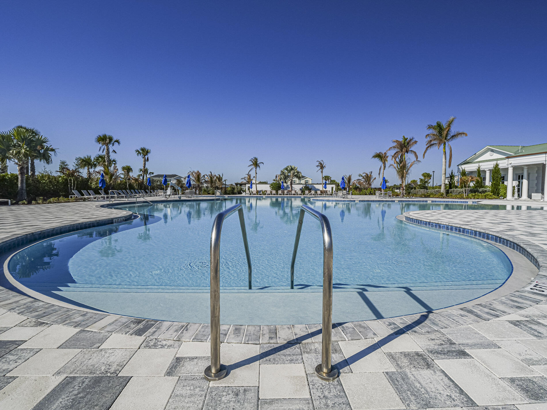 VERANO SOUTH PUD 1 - POD G - PLAT NO. 1 - Residential Lease