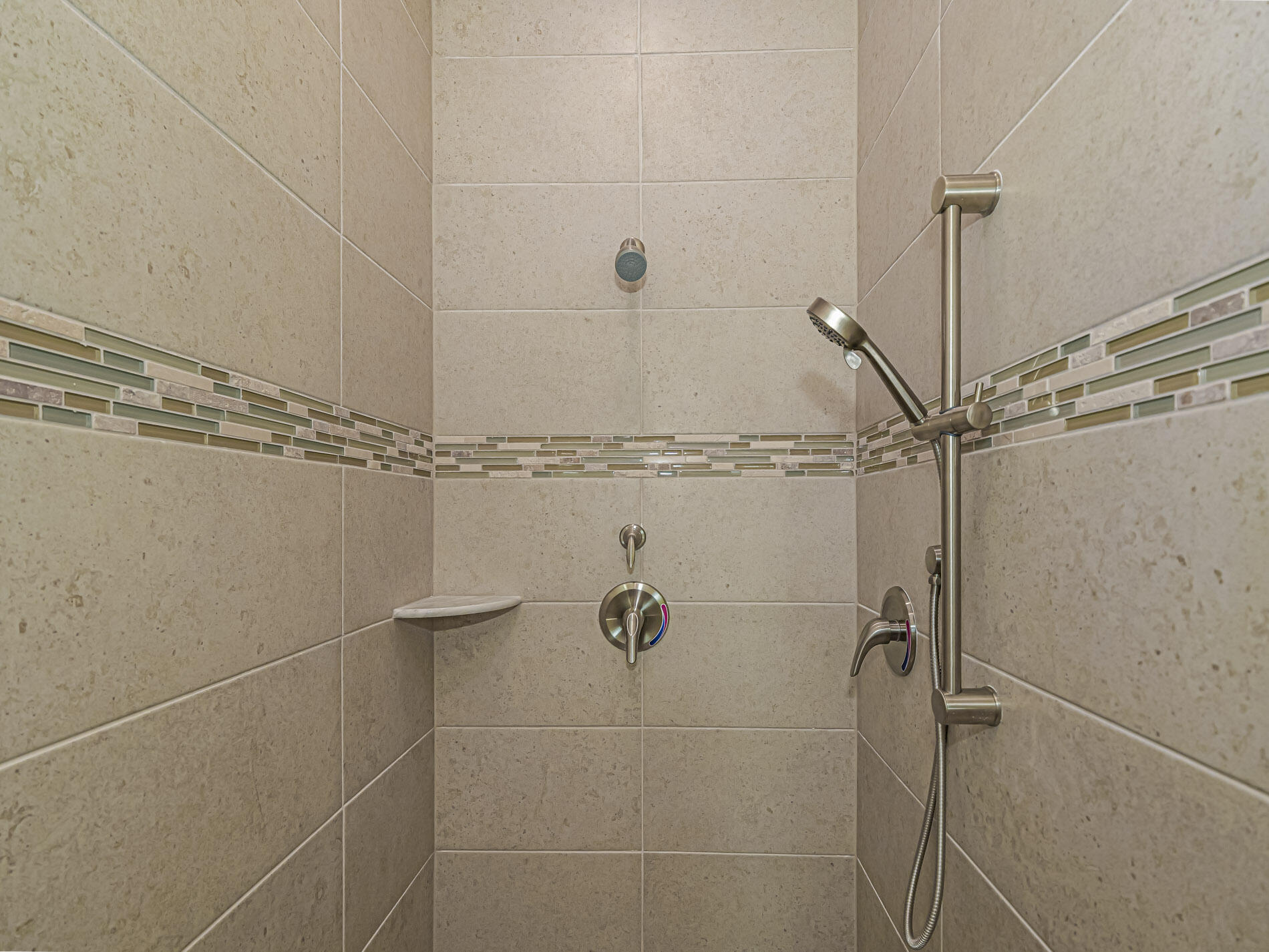 VERANO SOUTH PUD 1 - POD G - PLAT NO. 1 - Residential Lease