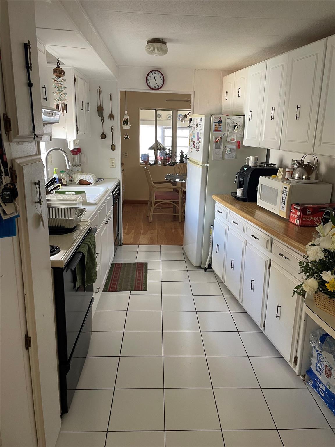 Ravenswood Estates & Mari - Residential Lease