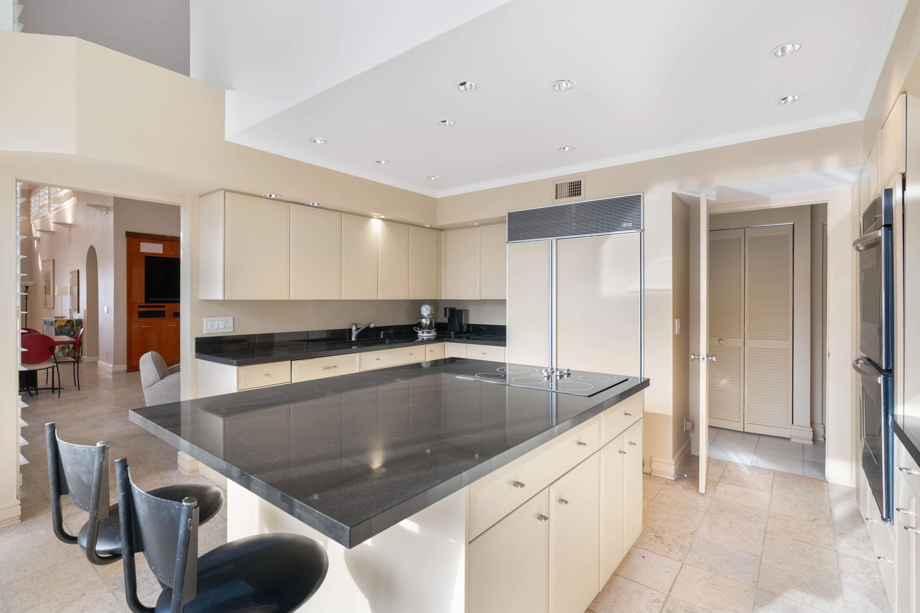 ADMIRALS COVE PAR B - Residential