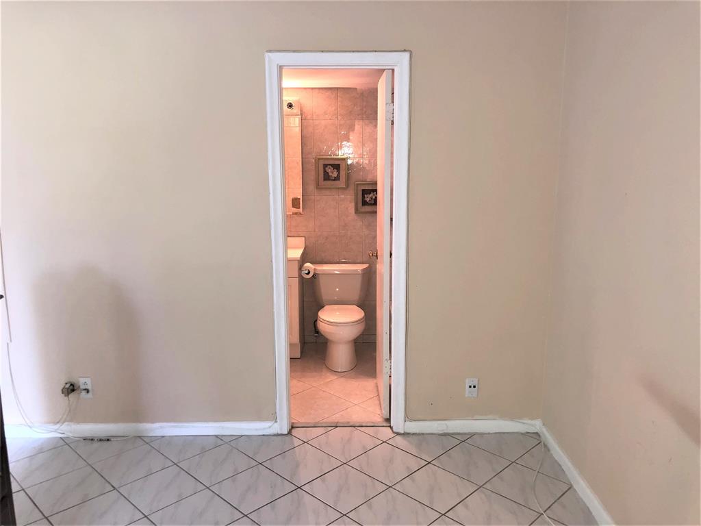 CENTURY VILLAGE
SOUTHAMPTON C - Residential