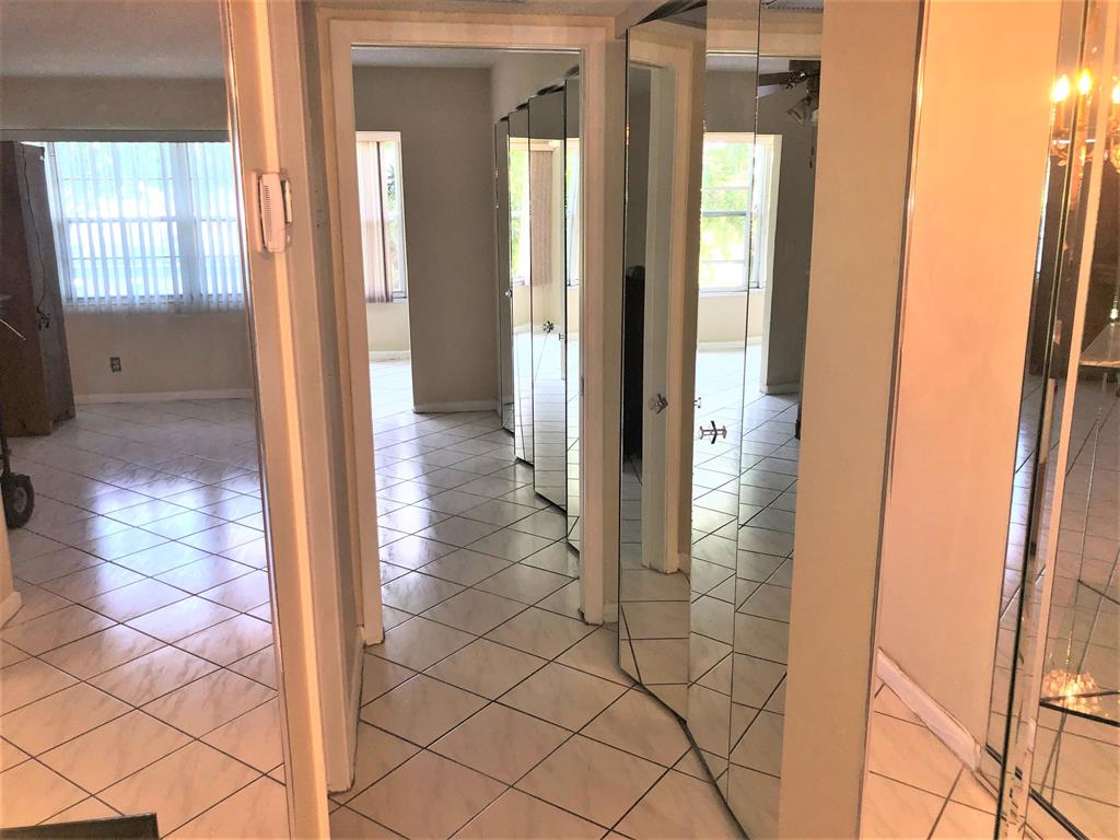 CENTURY VILLAGE
SOUTHAMPTON C - Residential