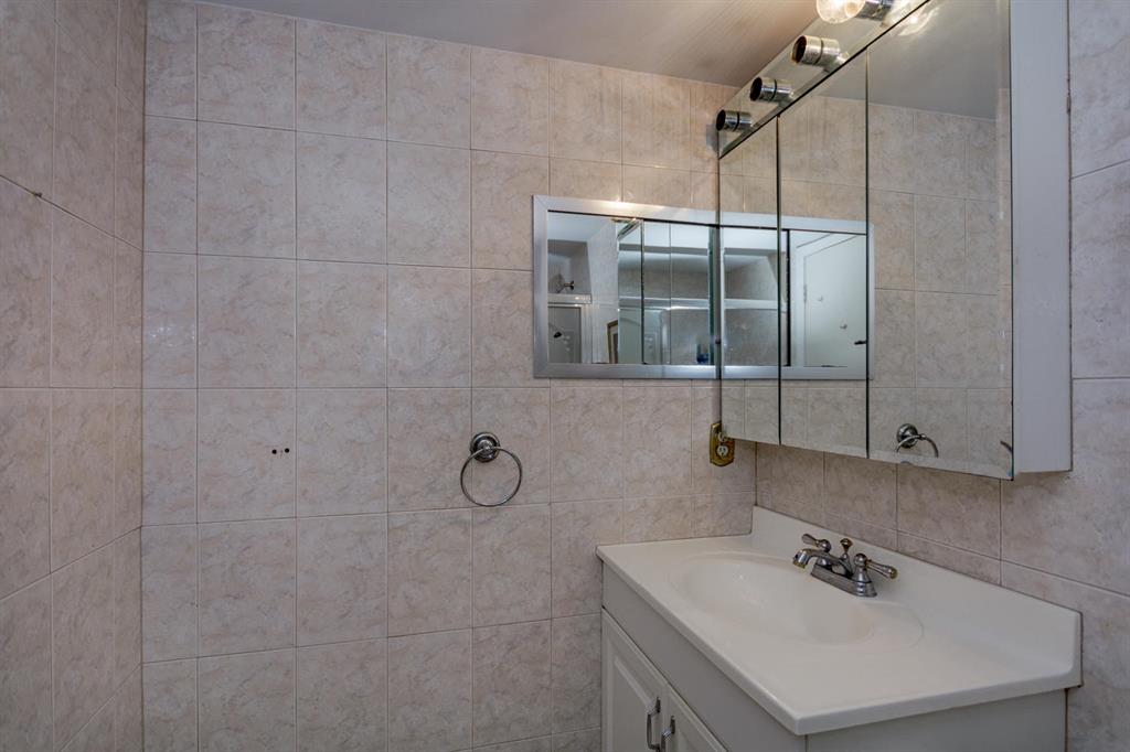 CENTURY VILLAGE
SOUTHAMPTON C - Residential