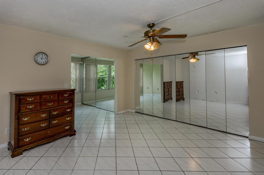 CENTURY VILLAGE
SOUTHAMPTON C - Residential