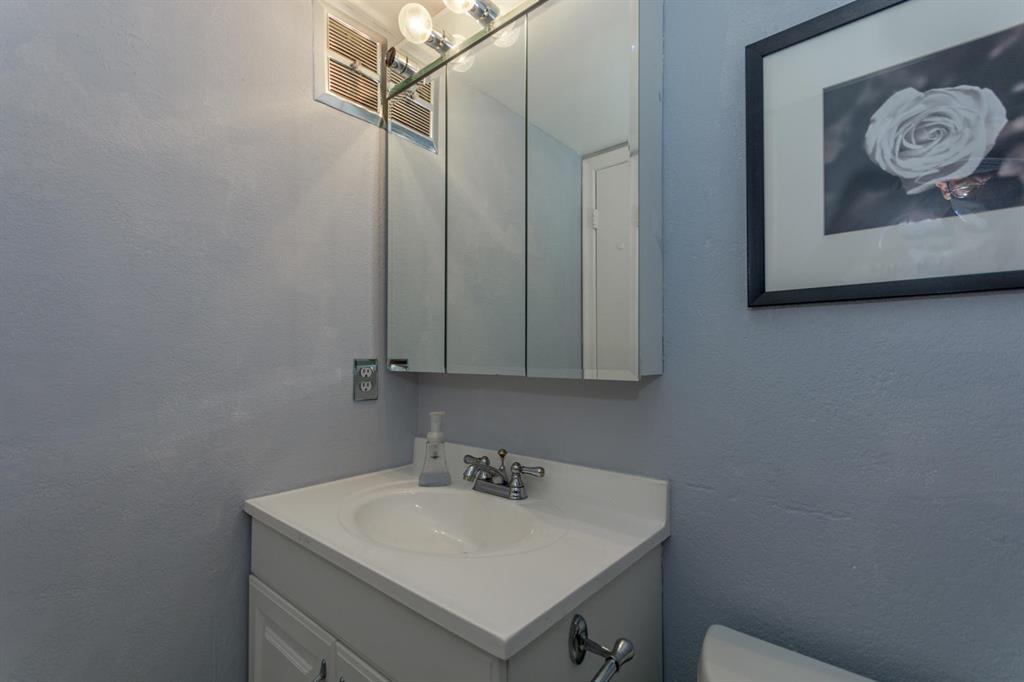 CENTURY VILLAGE
SOUTHAMPTON C - Residential