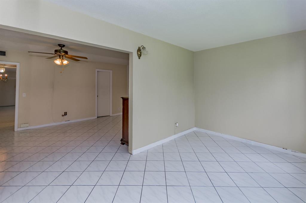 CENTURY VILLAGE
SOUTHAMPTON C - Residential