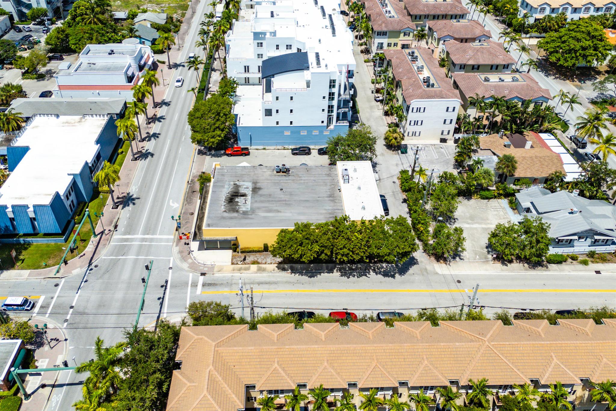 TOWN OF DELRAY S 51.2 FT - Commercial Sale