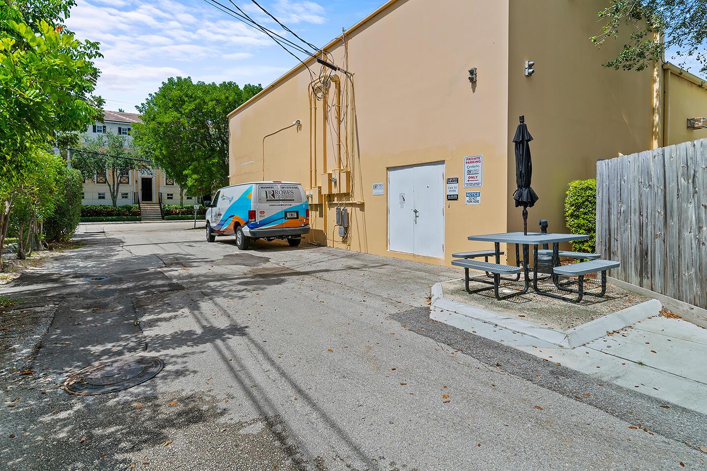 TOWN OF DELRAY S 51.2 FT - Commercial Sale