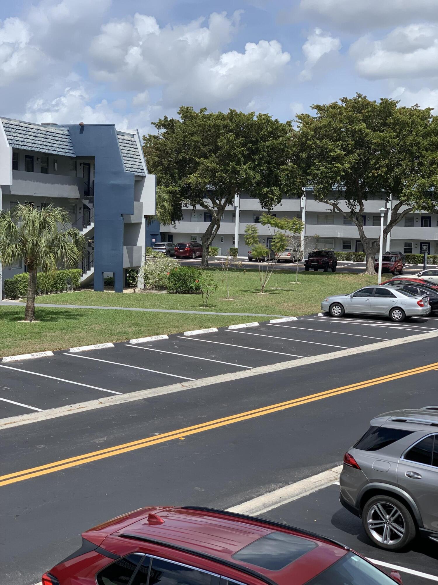 ORIOLE GOLF & TENNIS CLUB CONDO - Residential