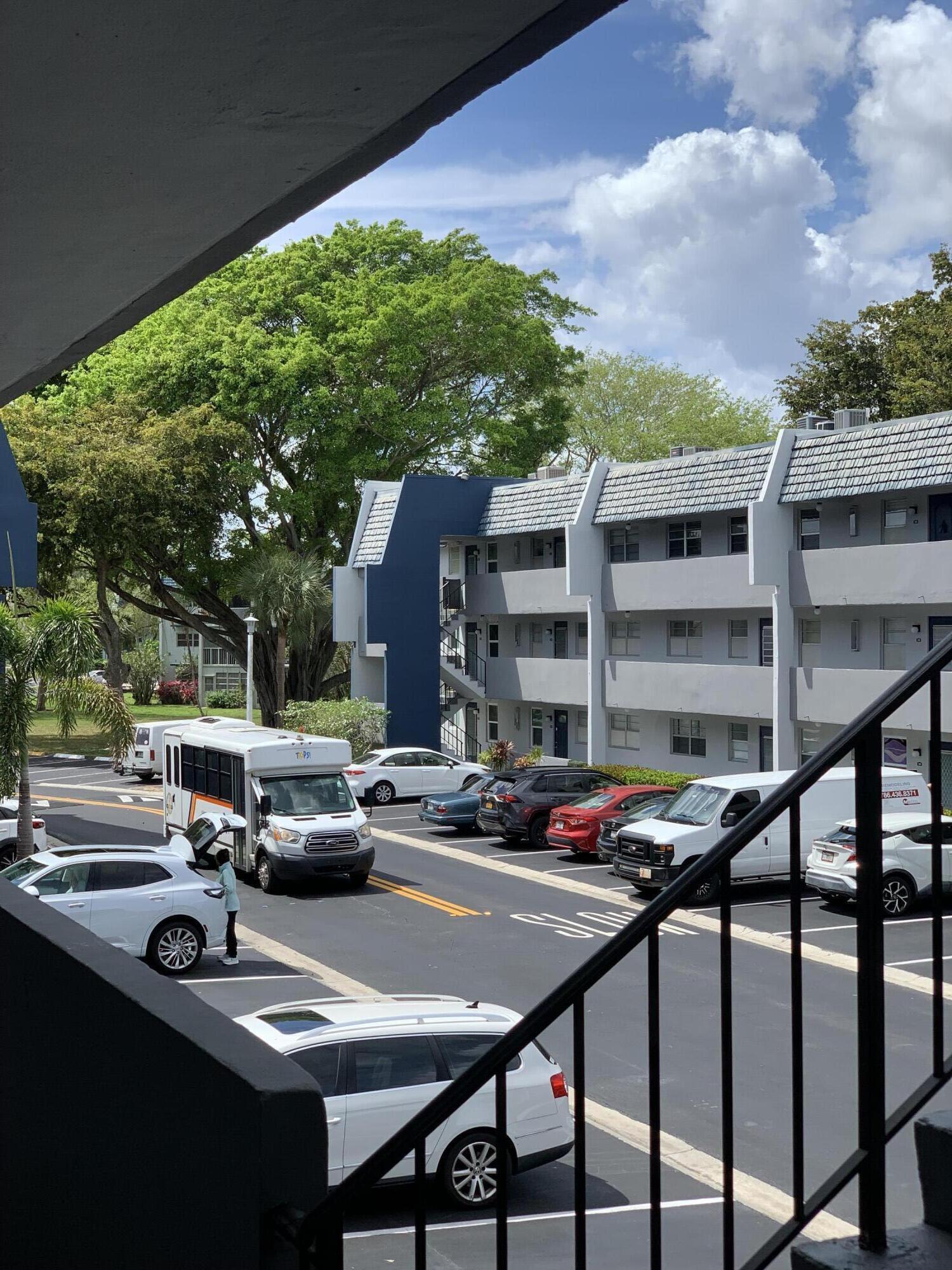 ORIOLE GOLF & TENNIS CLUB CONDO - Residential