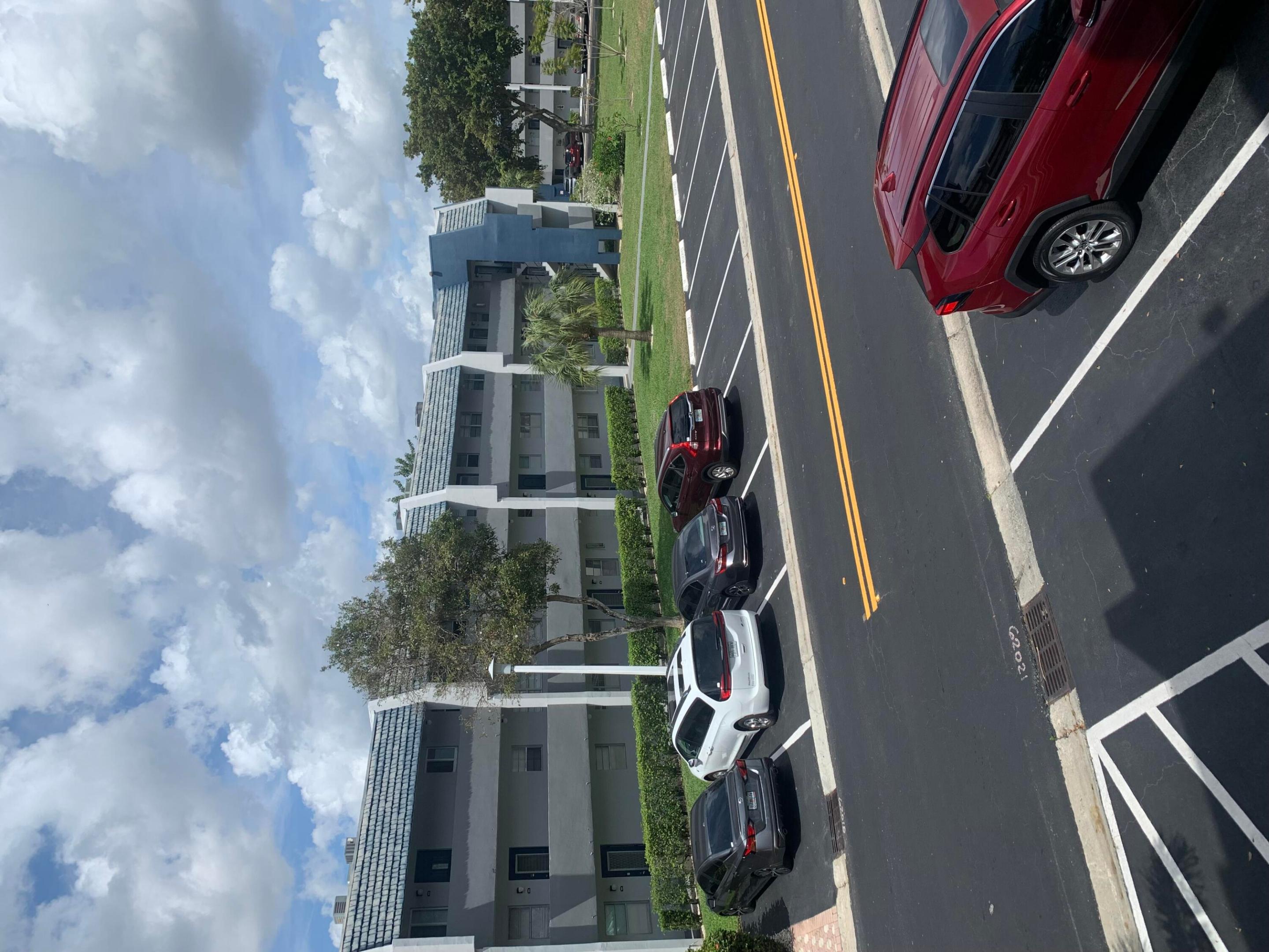 ORIOLE GOLF & TENNIS CLUB CONDO - Residential