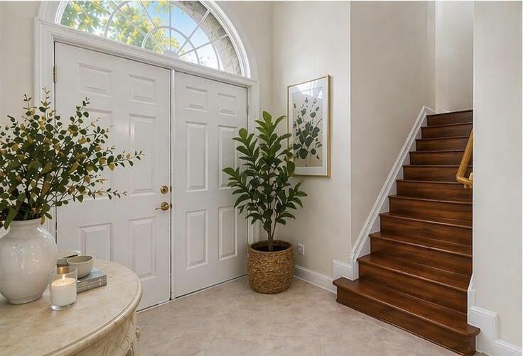 9905 Coronado Lake Drive