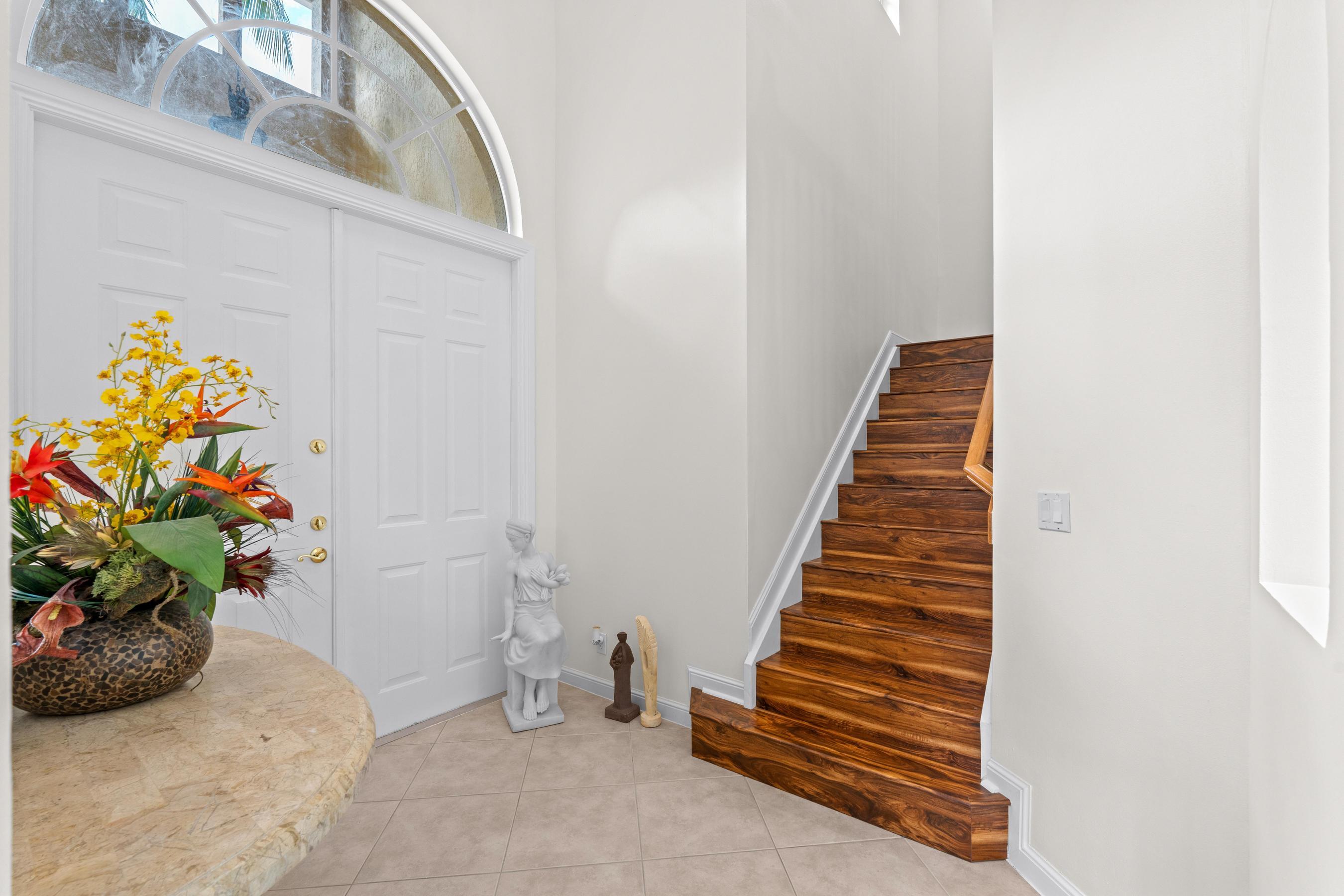 9905 Coronado Lake Drive