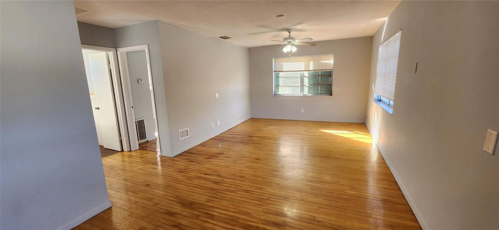 Photo of 6220 SW 41st Court #4, Fort Lauderdale, FL 33314 (MLS # F10503021)