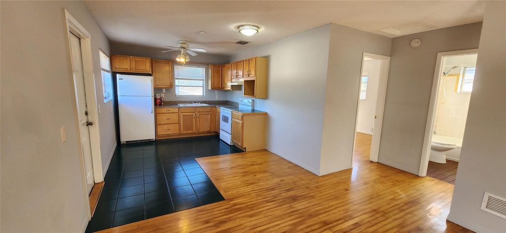 Photo of 6220 SW 41st Court #4, Fort Lauderdale, FL 33314 (MLS # F10503021)