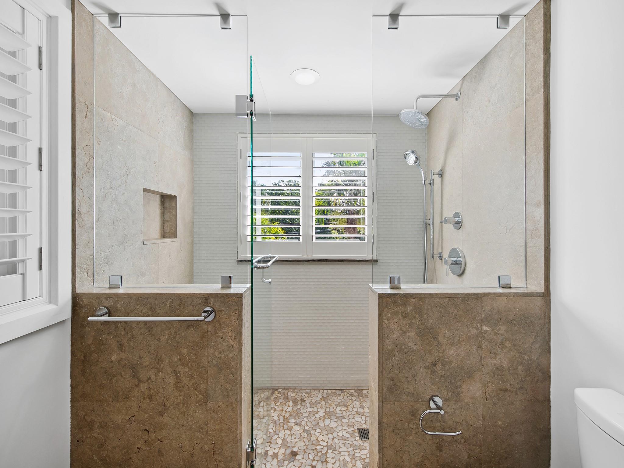 RIO VISTA ISLES - Residential