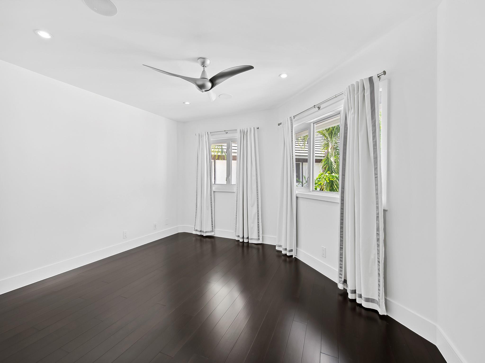 RIO VISTA ISLES - Residential