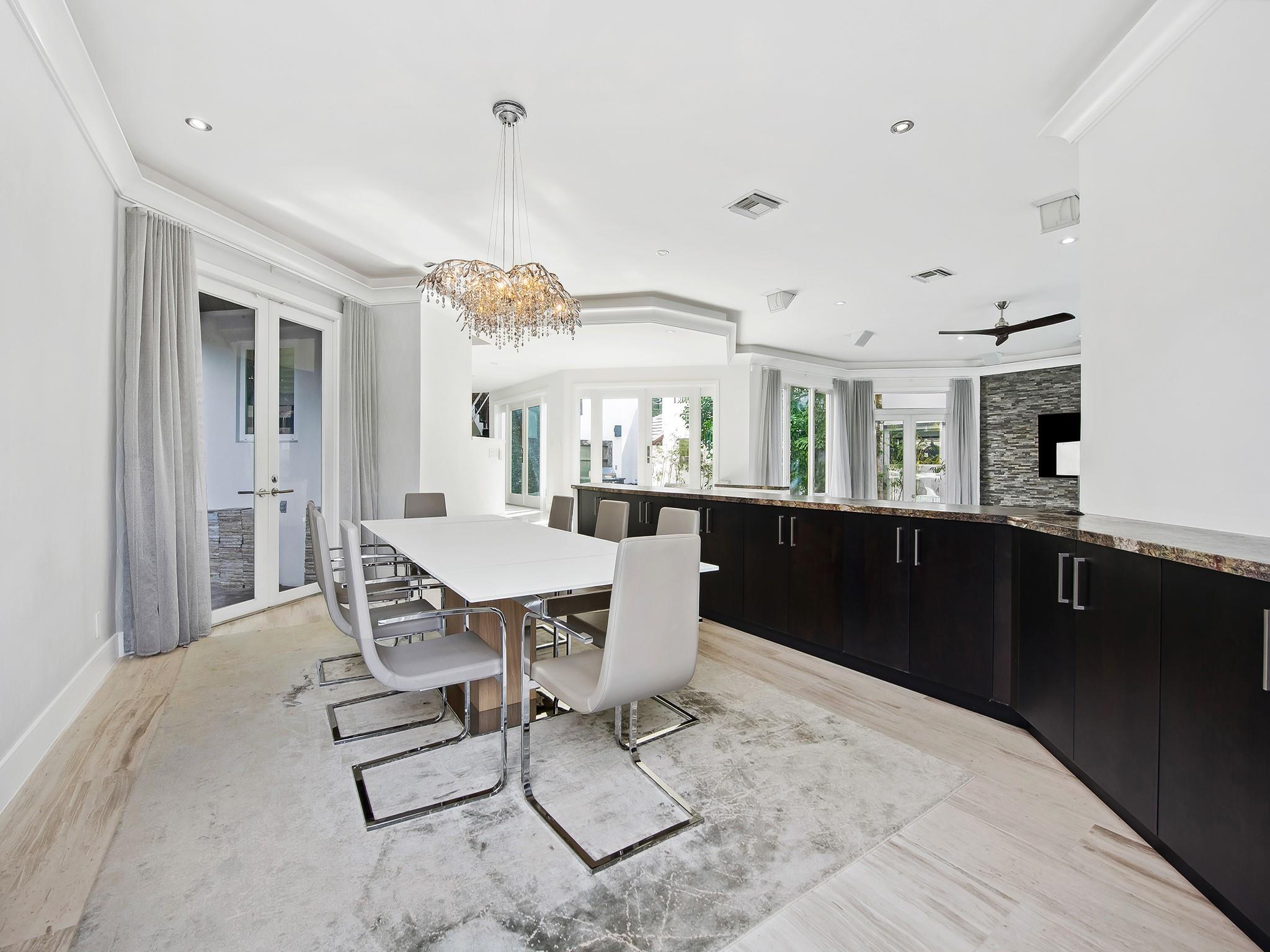 RIO VISTA ISLES - Residential