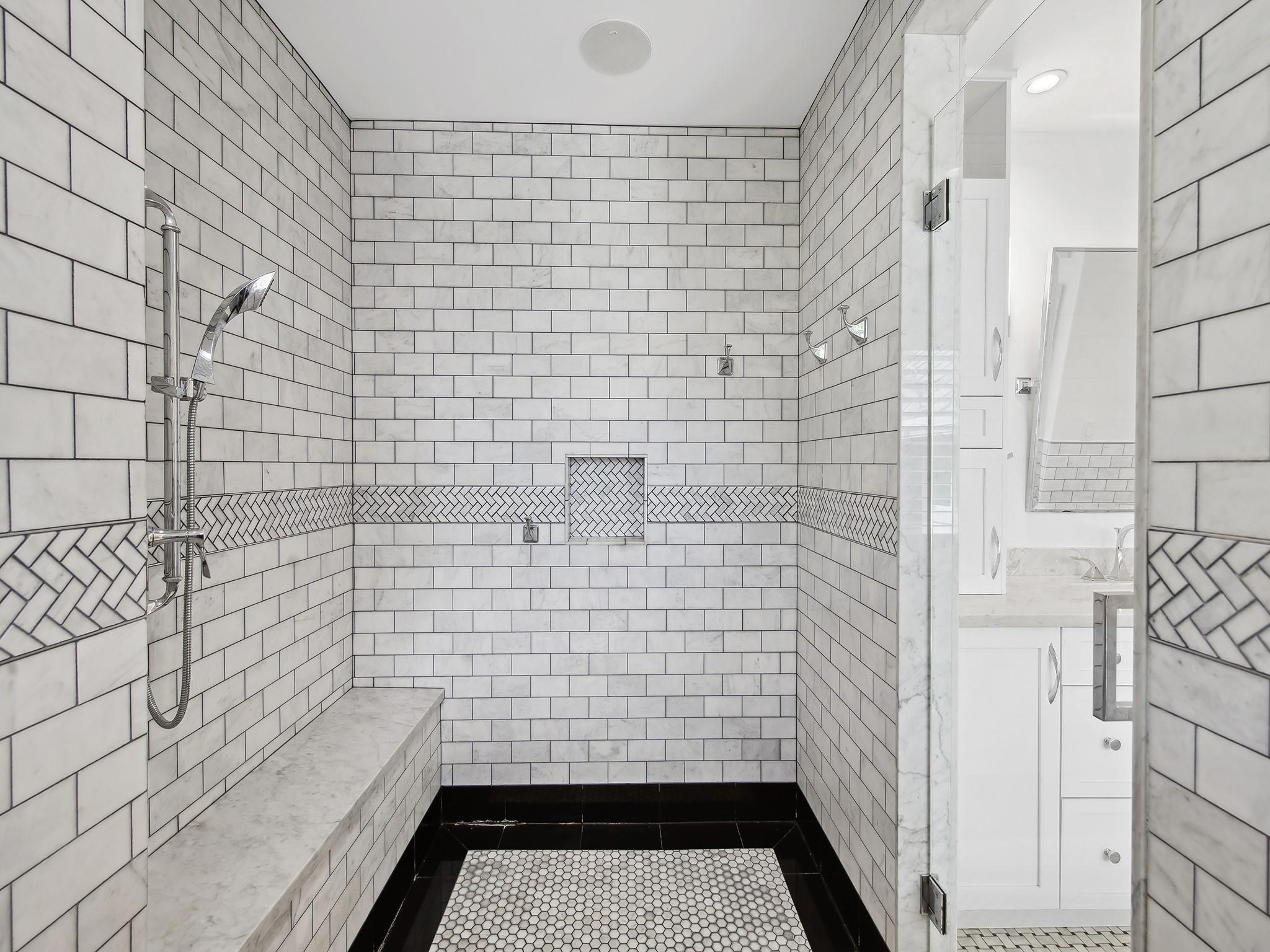 RIO VISTA ISLES - Residential