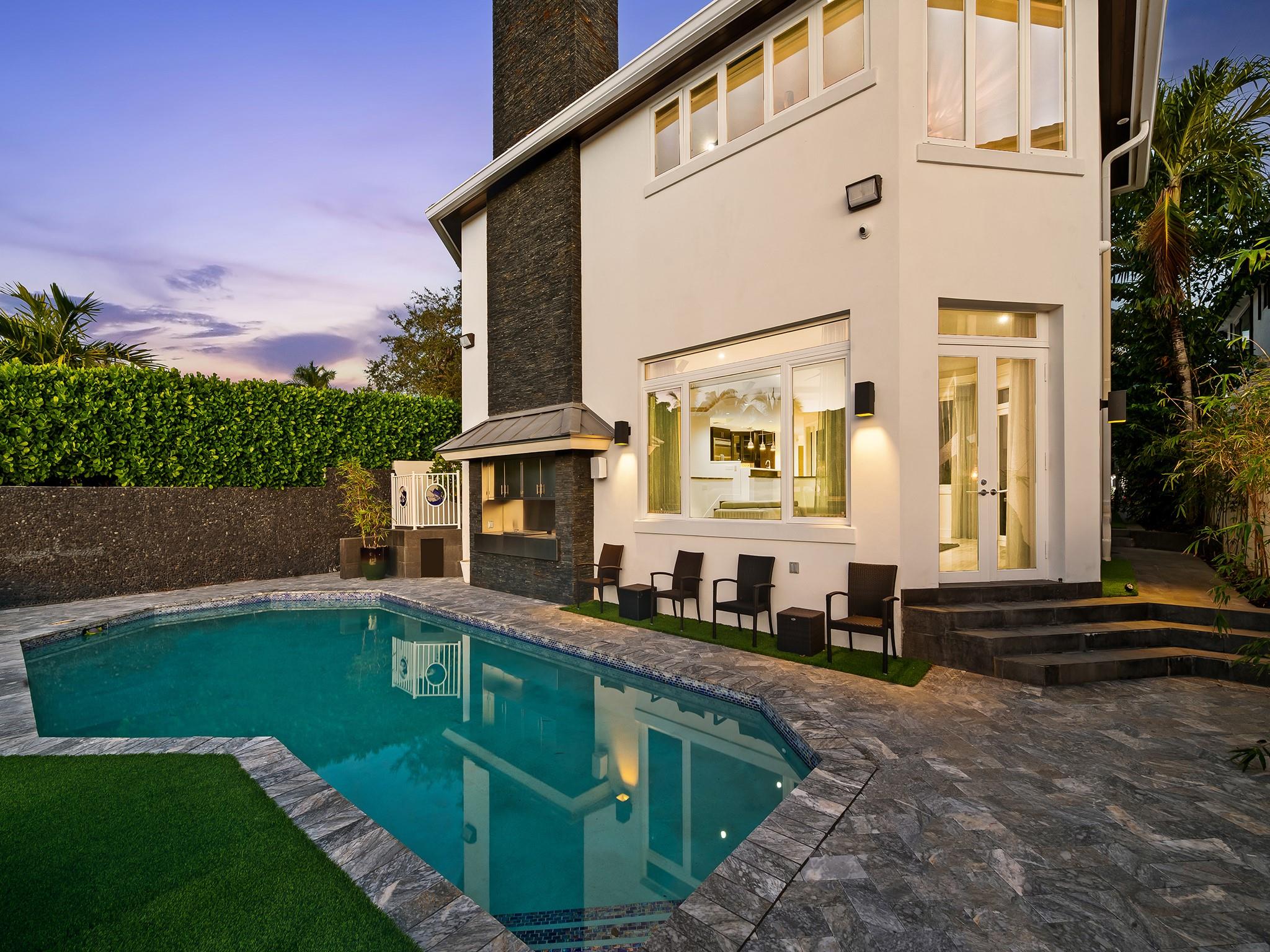 RIO VISTA ISLES - Residential