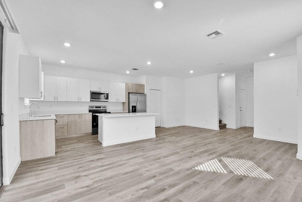 SIENA AT PALM AIRE - Residential Lease