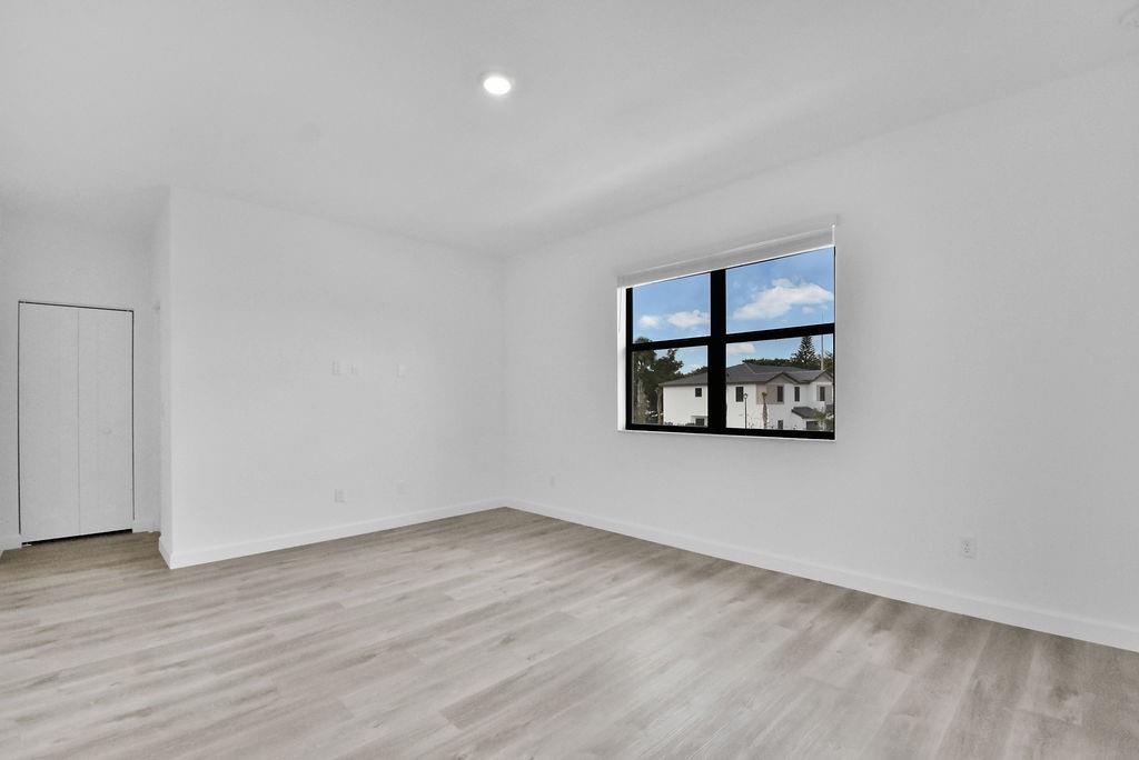 SIENA AT PALM AIRE - Residential Lease