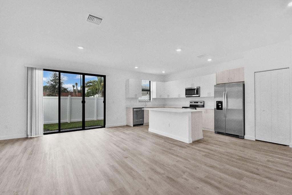 SIENA AT PALM AIRE - Residential Lease