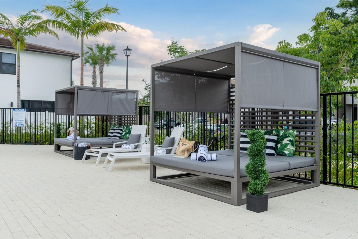 SIENA AT PALM AIRE - Residential Lease