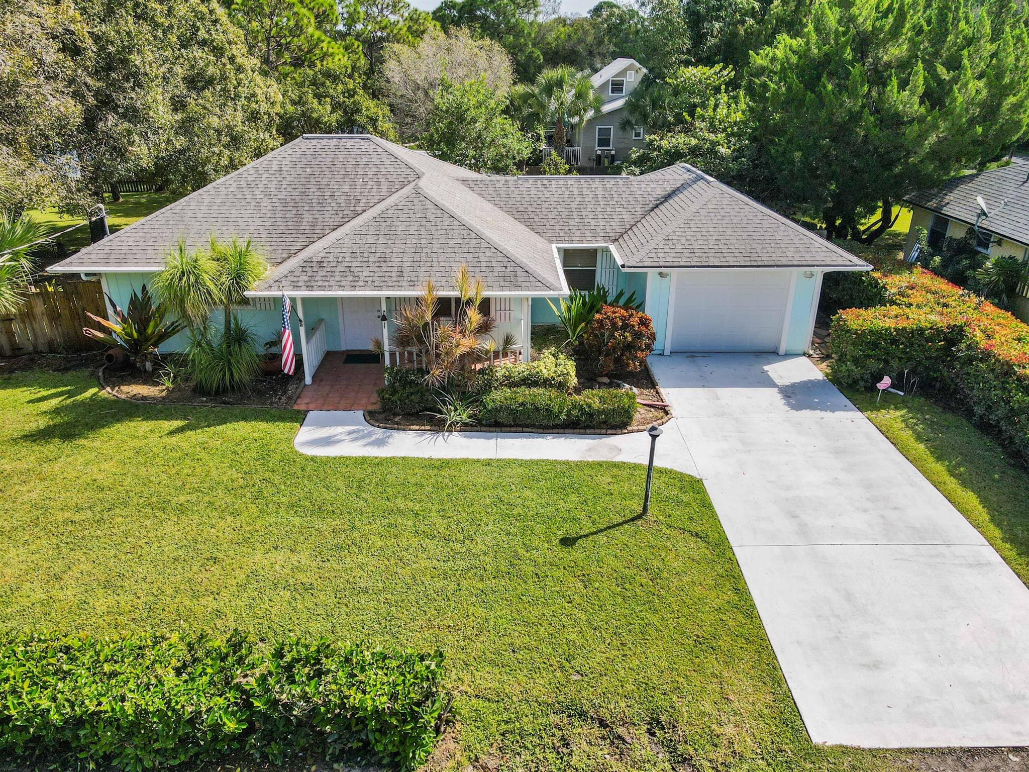 REGINA PALMS - Residential