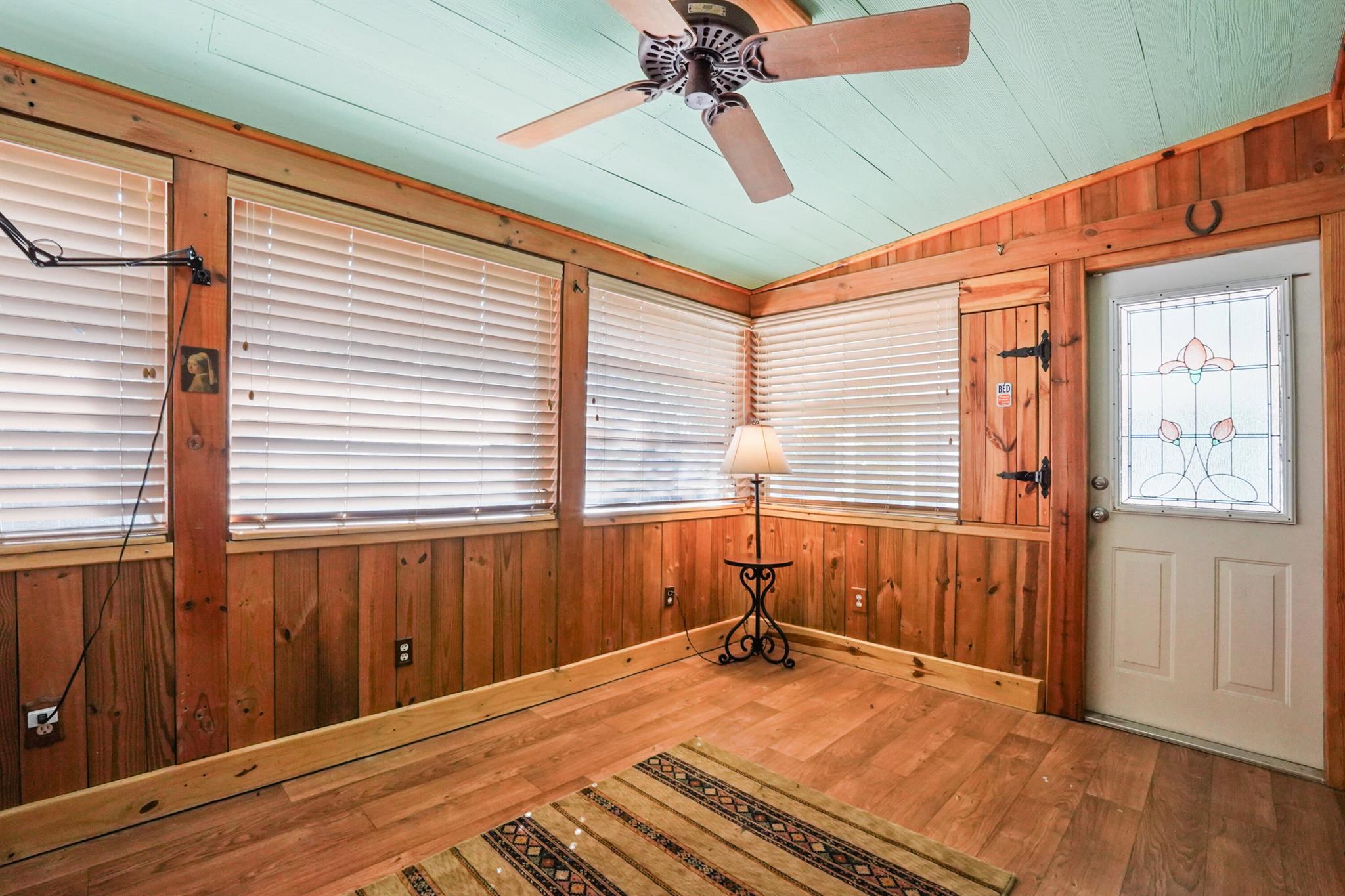 REGINA PALMS - Residential