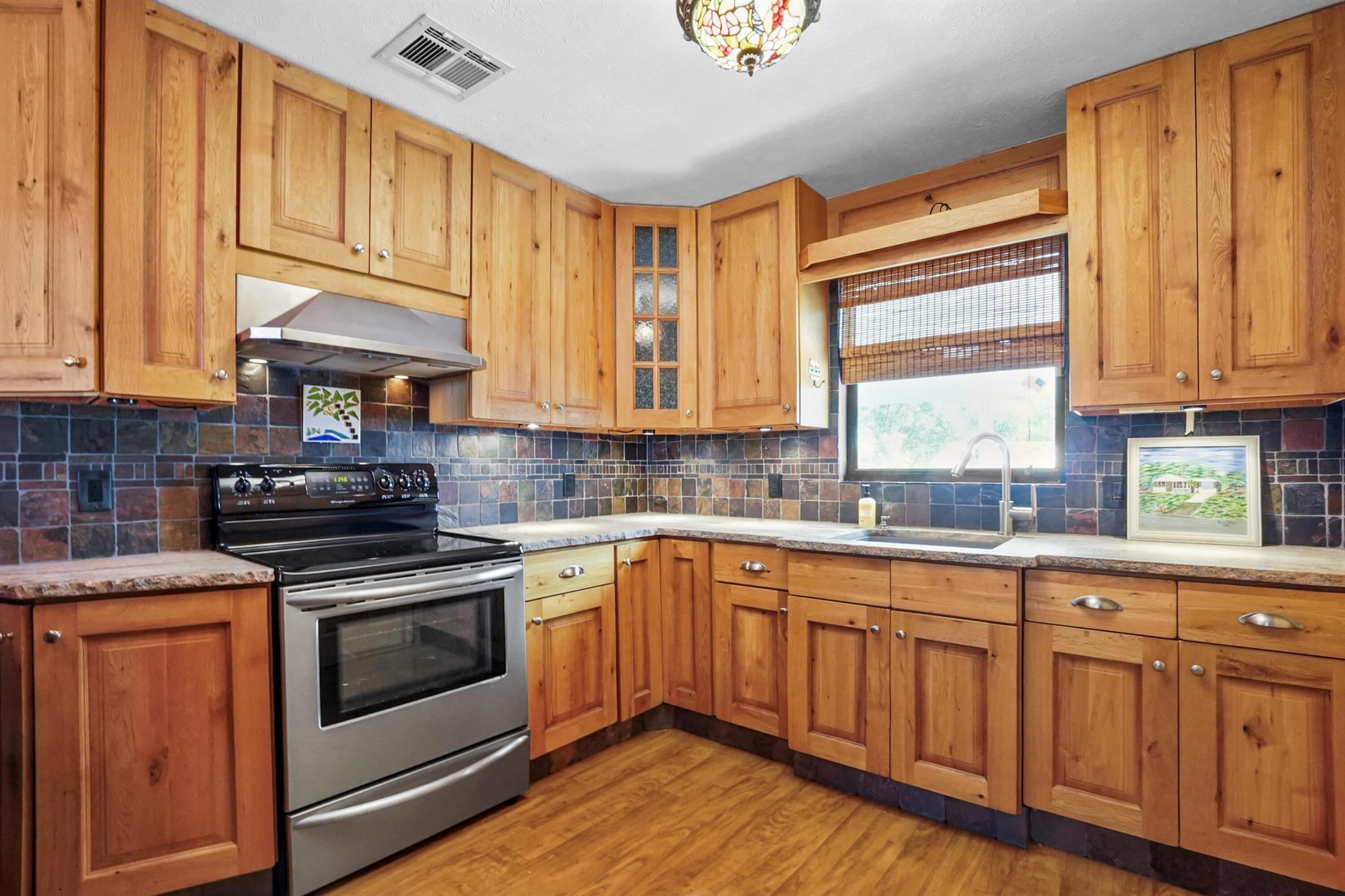 REGINA PALMS - Residential