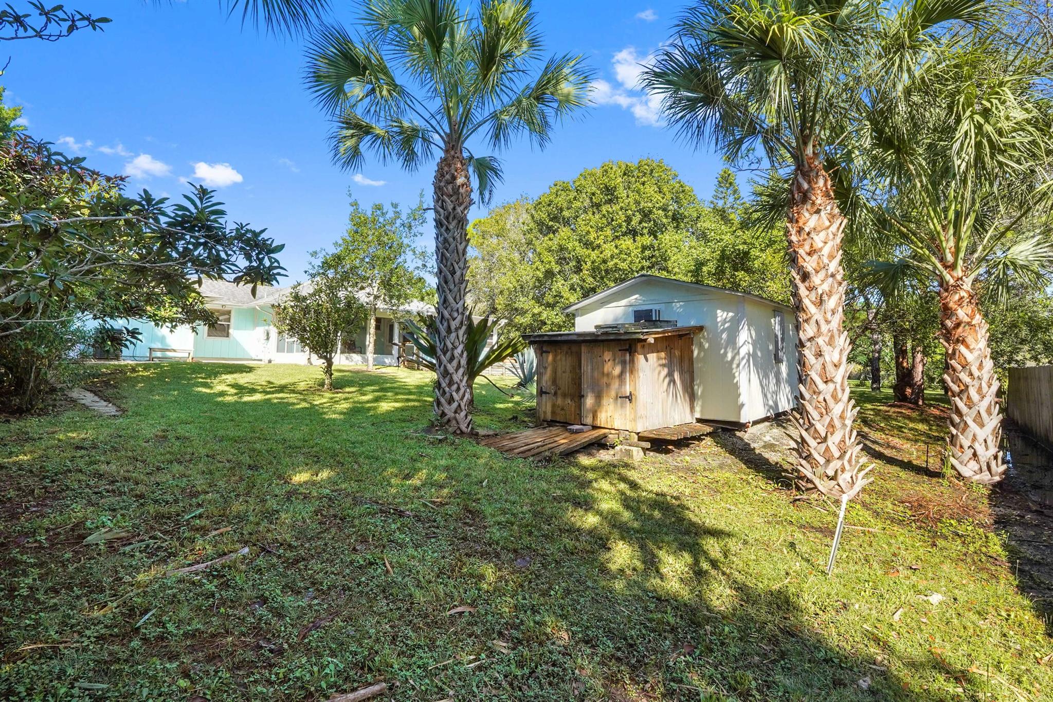 REGINA PALMS - Residential