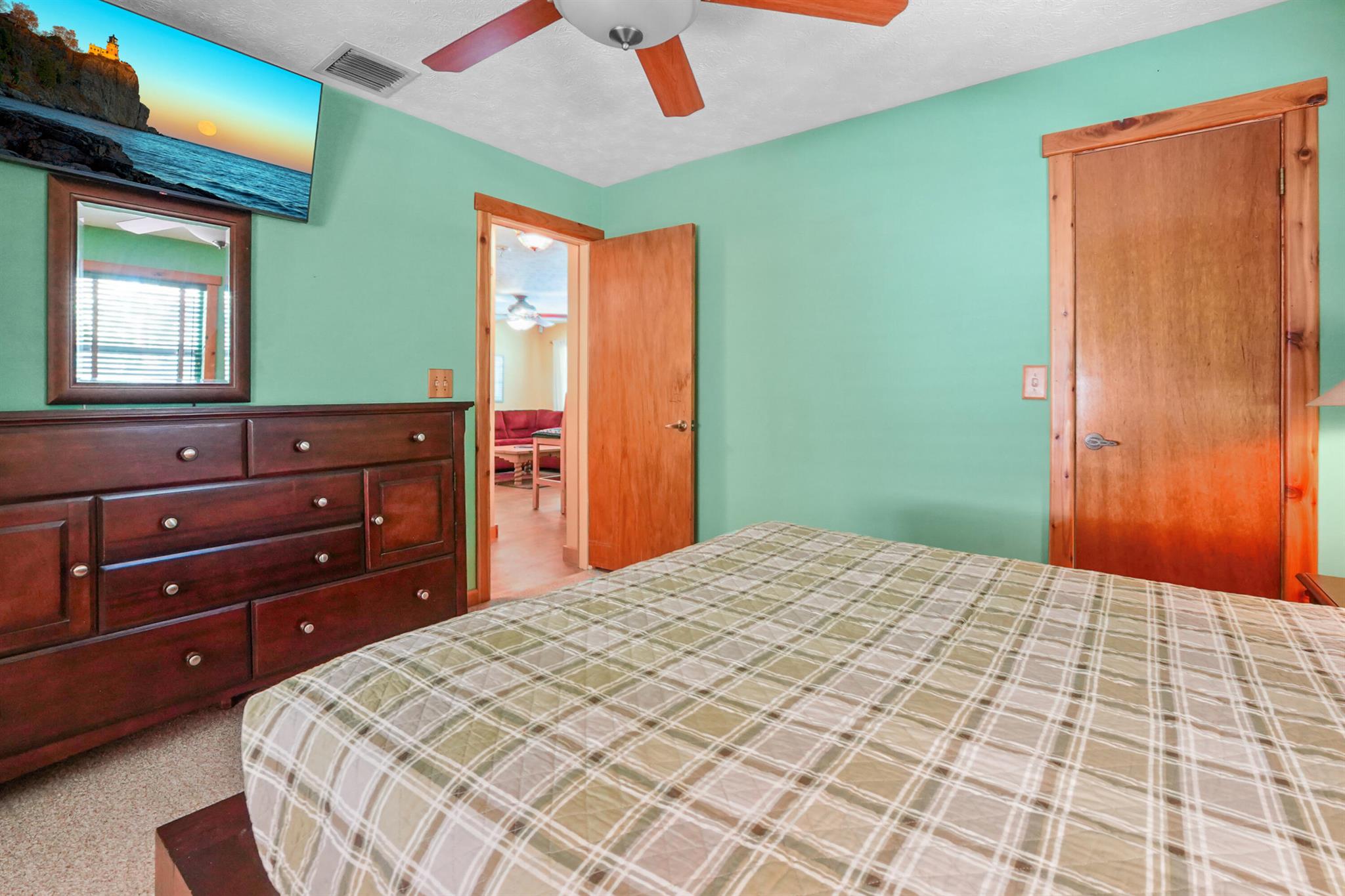 REGINA PALMS - Residential